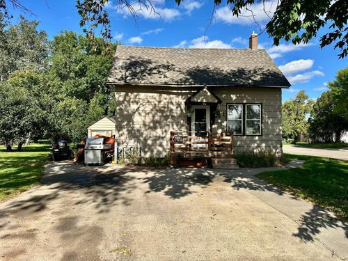 222 Cedar Ave Ne, Wadena, MN, 56482-1361 | Card Image