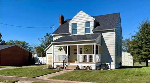 3501 10th Ave, Vienna, WV, 26105-2758 | Card Image