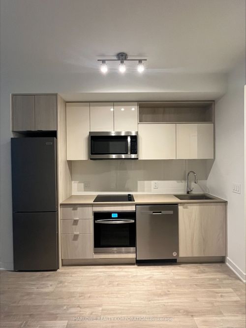 934-se-60 Princess Street, Toronto, ON, M5A2C7 | Card Image