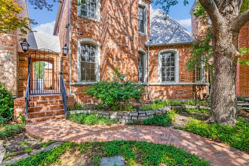 7861 Caruth Ct, Dallas, TX, 75225-8133 | Card Image