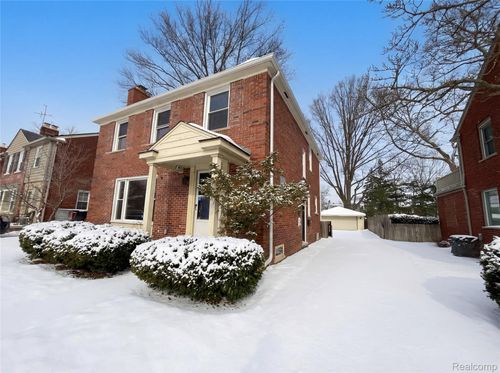 1912 Littlestone Rd, Grosse Pointe Woods, MI, 48236-1995 | Card Image