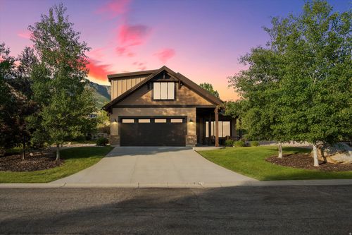5917 E Big Horn Pkwy, Eden, UT, 84310-9113 | Card Image