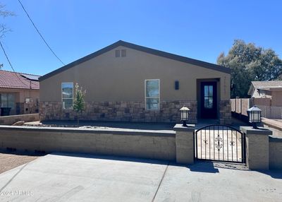 21617 W Wilson Avenue, House other with 6 bedrooms, 3 bathrooms and null parking in Wittmann AZ | Image 1