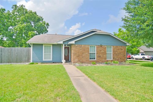 11731 Bowie Dr, La Porte, TX, 77571-9551 | Card Image