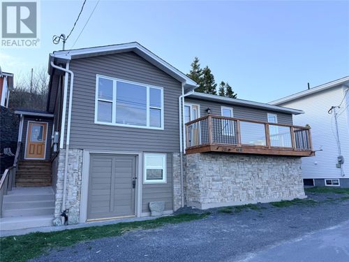 28 Spoon Cove Rd, Upper Island Cove, NL, A0A4E0 | Card Image