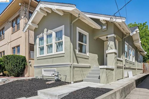 4120 Webster St, Oakland, CA, 94609-2517 | Card Image