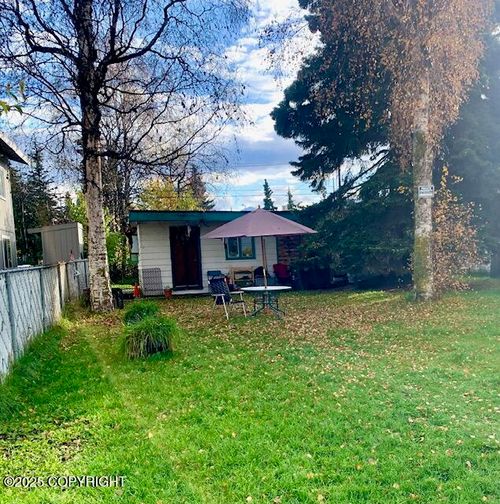 511 N Flower Street, Anchorage, AK, 99508 | Card Image