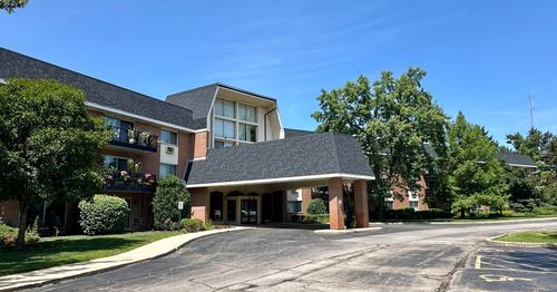 108-1188 Royal Glen Dr, Glen Ellyn, IL, 60137-6004 | Card Image
