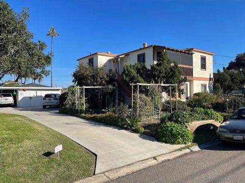upstairs-1918 Carmelina Dr, San Diego, CA, 92116 | Card Image