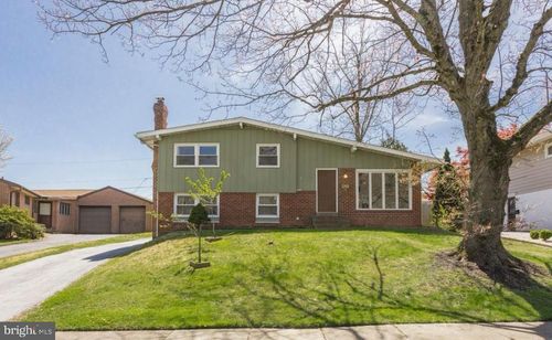 631 S Central Blvd, BROOMALL, PA, 19008-4109 | Card Image