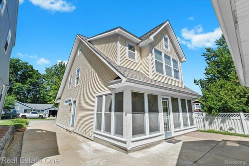 1805 Auburndale Ave, West Bloomfield, MI, 48324-1214 | Card Image