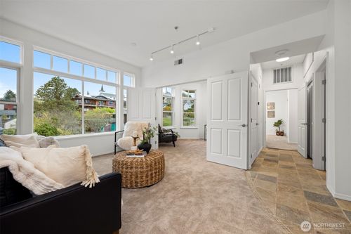 unit-301-1201 13th St, Bellingham, WA, 98225-7154 | Card Image