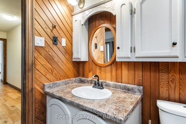 90 Edgewater Rd, House other with 3 bedrooms, 3 bathrooms and 8 parking in Wasaga Beach ON | Image 13