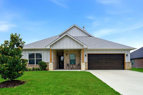 113 Wiley St, Stephenville, TX, 76401-1887 | Card Image