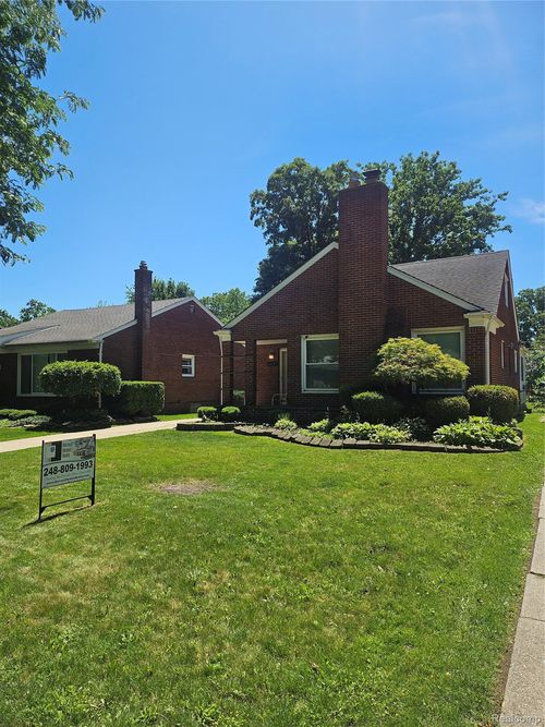 20296 Damman Street, Harper Woods, MI, 48225 | Card Image