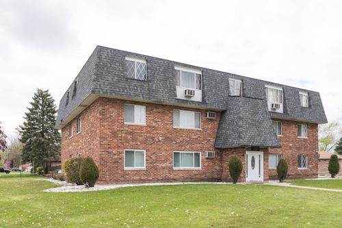 apt-11-17227 71st Ct, Tinley Park, IL, 60477-3365 | Card Image