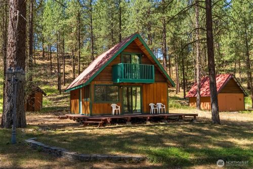 93 Larkspur Dr, Winthrop, WA, 98862-9719 | Card Image