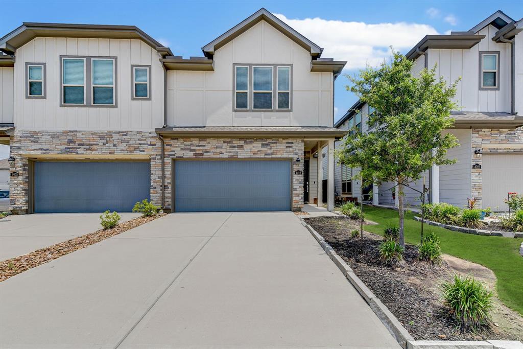 Balboa Dr, Rosharon, TX 77583