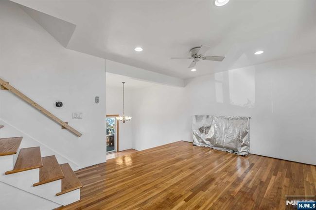 8 Carlisle Ct, House other with 4 bedrooms, 3 bathrooms and null parking in Edison NJ | Image 20