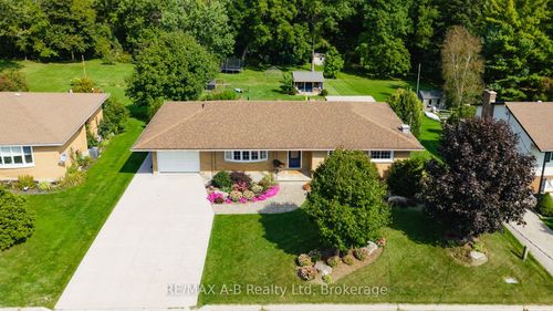 43 Widder St W, Saint Marys, ON, N4X1C8 | Card Image