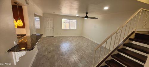 222-7126 N 19th Ave, Phoenix, AZ, 85021-8521 | Card Image