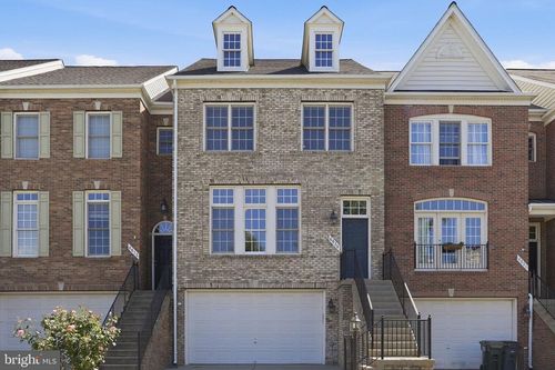 6830 Witton Cir, GAINESVILLE, VA, 20155-4420 | Card Image