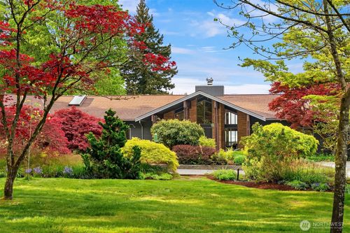 8425 Sw 216th St, Vashon, WA, 98070-6709 | Card Image
