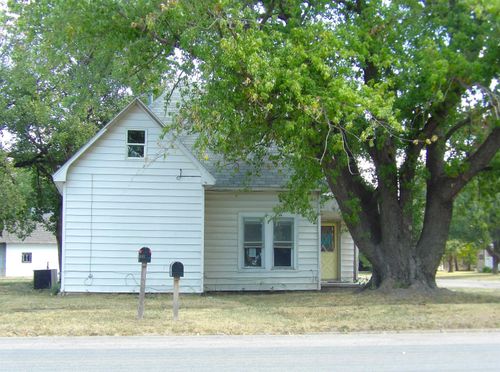 501 N Main St, Canton, KS, 67428 | Card Image