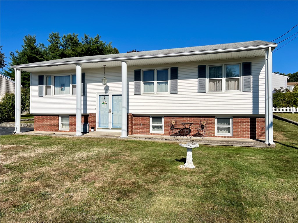Howard Ave, North Providence, RI 02911
