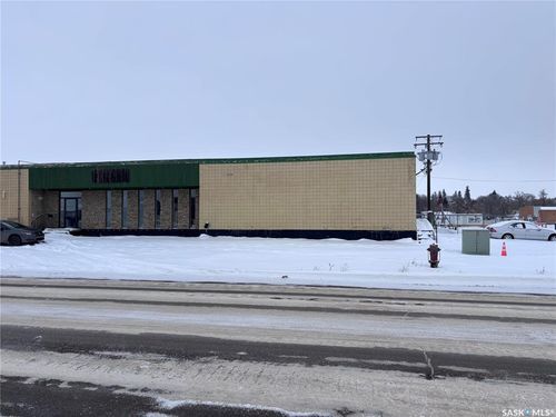 675 Cheadle St W, Swift Current, SK, S9H0C1 | Card Image