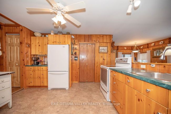 51 Myrlin Way, House other with 2 bedrooms, 1 bathrooms and 8 parking in Deep River ON | Image 21