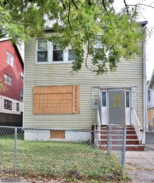 207 Hansbury Ave, Newark, NJ, 07112-1707 | Card Image