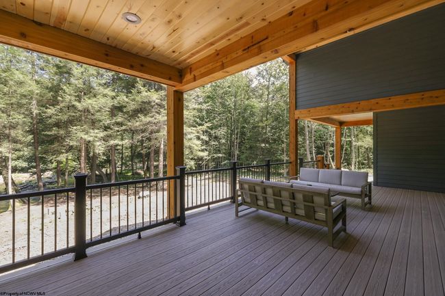 653 Watersound Trce, House other with 3 bedrooms, 3 bathrooms and 3 parking in Bruceton Mills WV | Image 30