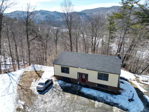37 Dee Haven Ln, Sharon, VT, 05065-6732 | Card Image