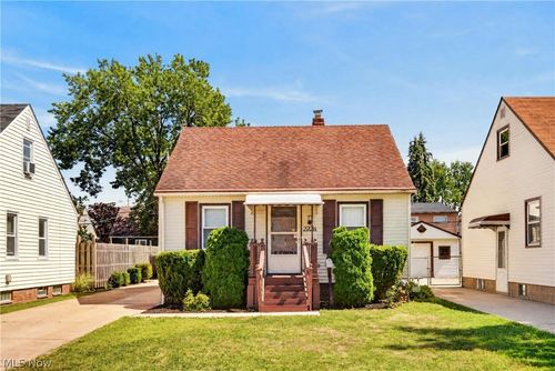 29014 Norman Ave, Wickliffe, OH, 44092-2340 | Card Image