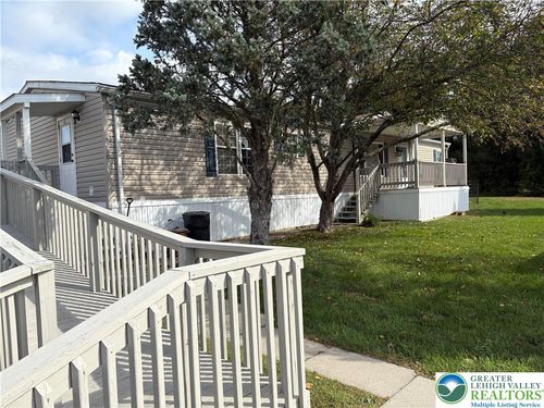 5288 Brocton Ct, MACUNGIE, PA, 18062-8641 | Card Image