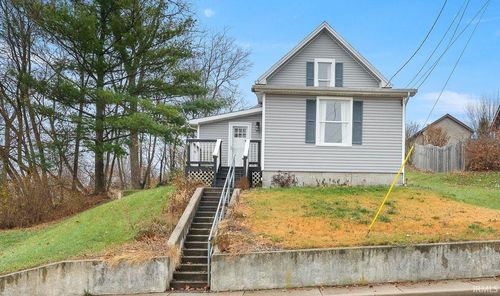 183 W Vine St, Roanoke, IN, 46783-1017 | Card Image