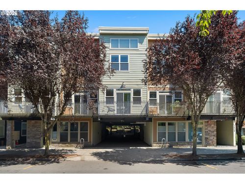 201-7520 Se Milwaukie Ave, Portland, OR, 97202 | Card Image