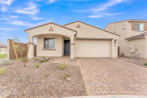 8905 W Orange Dr, Glendale, AZ, 85305-3454 | Card Image