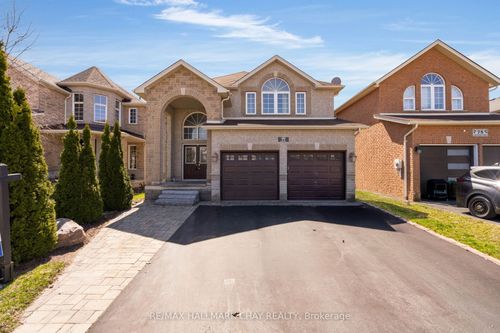 77 Sovereign'S Gate, Barrie, ON, L4N0Y9 | Card Image