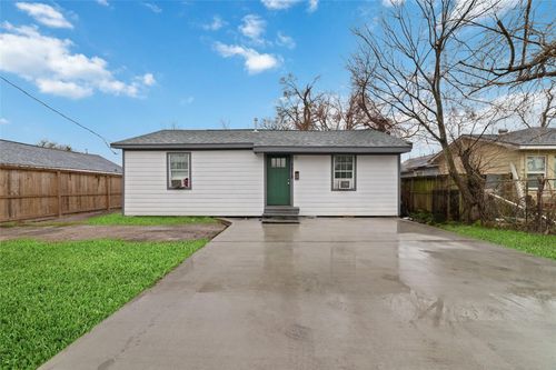 7218 San Angelo St, Houston, TX, 77020-7642 | Card Image