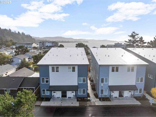 920 Sw 48th St, Lincoln City, OR, 97367-1367 | Card Image