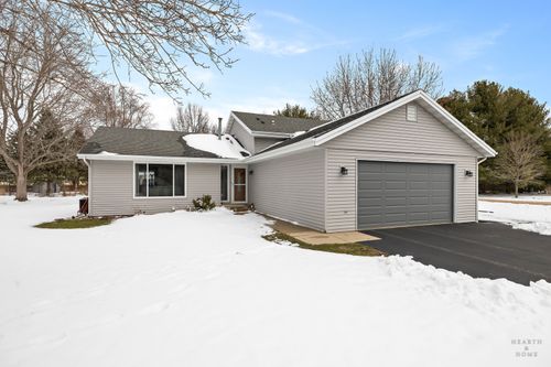 12715 Waltham Close, Roscoe, IL, 61073-8656 | Card Image