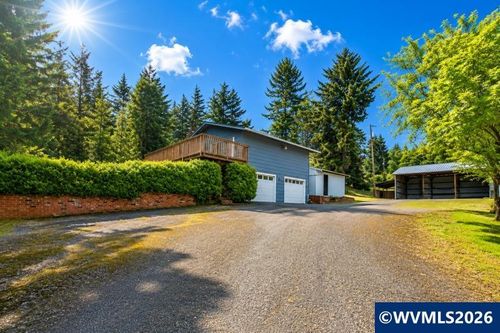 38113 Golden Valley Dr, Lebanon, OR, 97355-9408 | Card Image