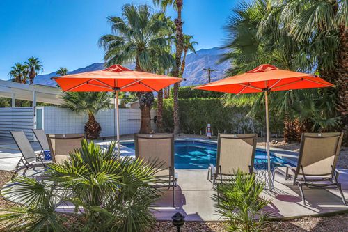 688 E Spencer Dr, Palm Springs, CA, 92262 | Card Image