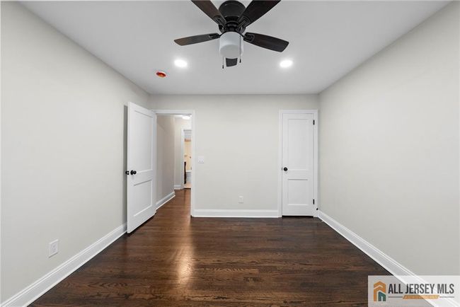 16 Lakeside Dr S, House other with 4 bedrooms, 3 bathrooms and null parking in Piscataway NJ | Image 16