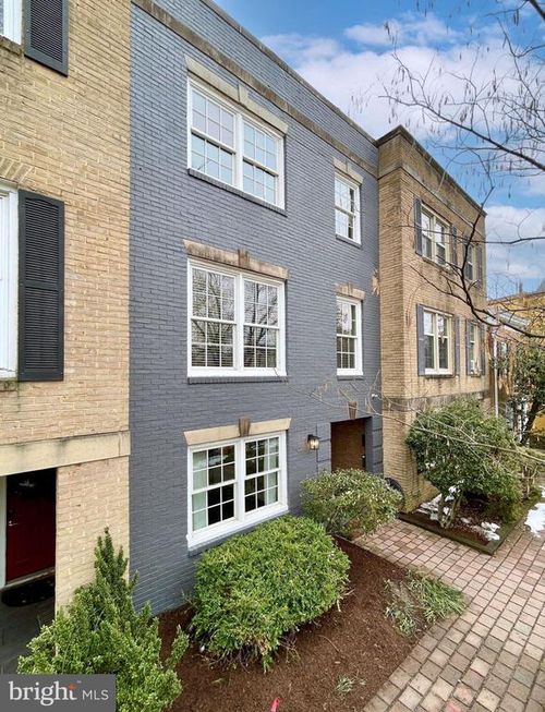 1117 G St Se, WASHINGTON, DC, 20003-2979 | Card Image