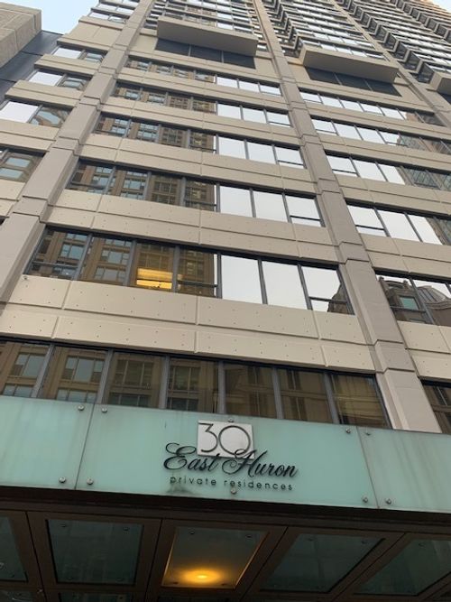 apt-4304-30 E Huron St, Chicago, IL, 60611-4722 | Card Image