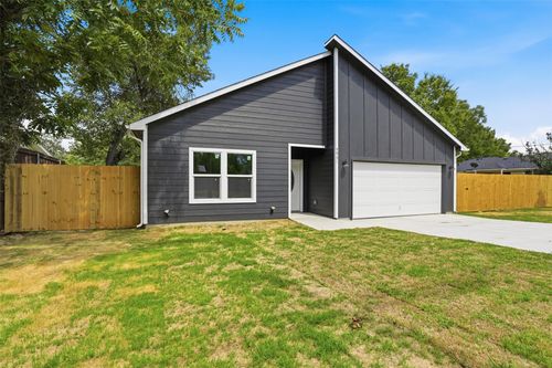 5931 Forest Haven Dr, Forest Hill, TX, 76119-7374 | Card Image