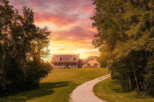 399 Harlow Ln, Harrodsburg, KY, 40330-9093 | Card Image